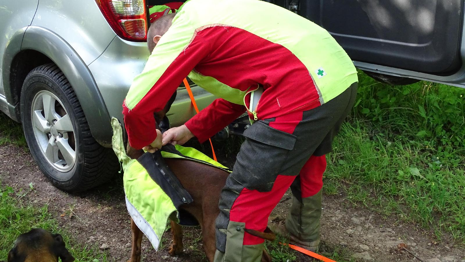 Anlegen der Schutzweste <br>